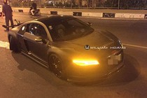 Siêu xe Audi R8 bị Honda SH đâm nát đuôi tại Sài Gòn